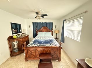 1781 Smugglers Cv APT B, Naples, FL 34112