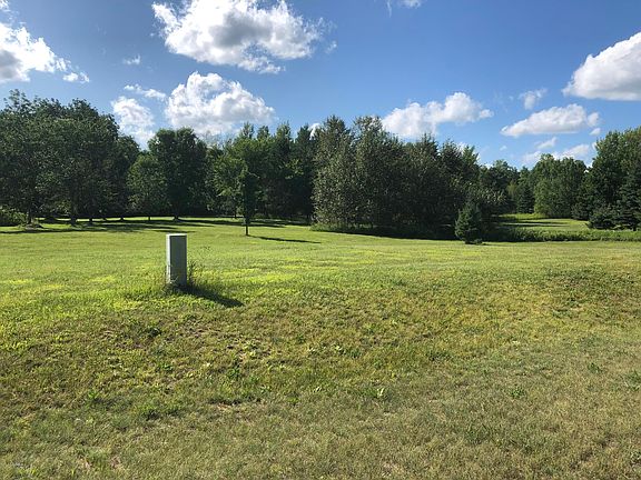 2nd image of 7419 Palace Ct NE
