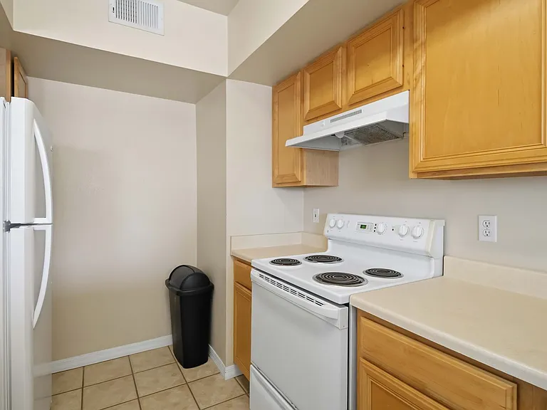 1015 Villagio Cir #201 — Photo 10