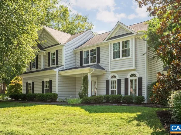 1000 Charter Oaks Dr, Charlottesville, VA 22901