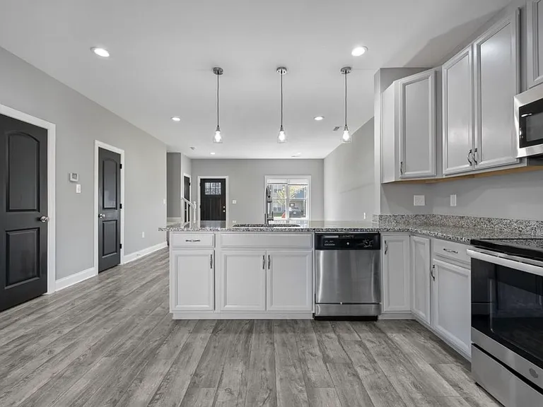 101 Emanuel Ct — Photo 8