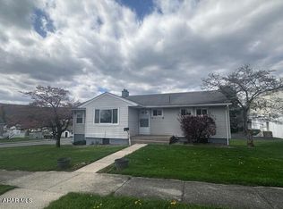 901 Walnut St, Roaring Spring, PA 16673