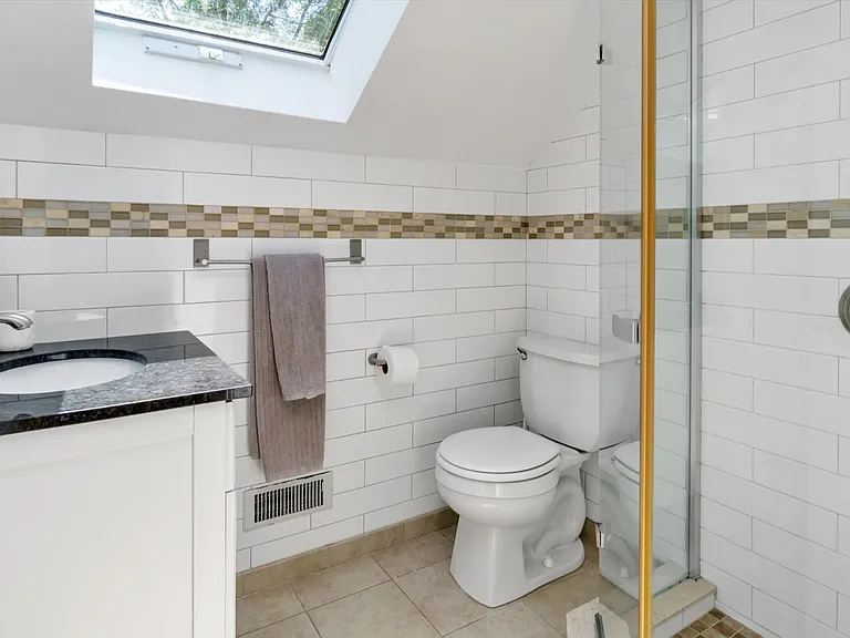 18 Bay View Rd — Photo 30