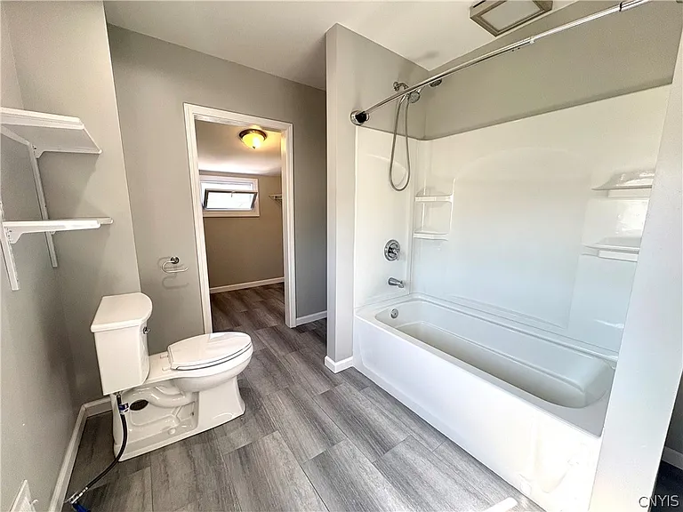 32 Walnut St — Photo 17