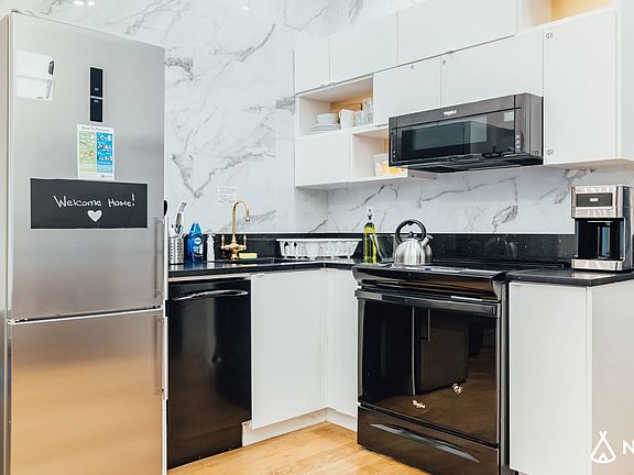 2nd image of 21 Fayette St #3RR