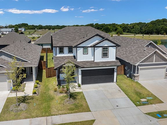 2nd image of 1037 Lakehaven Trl