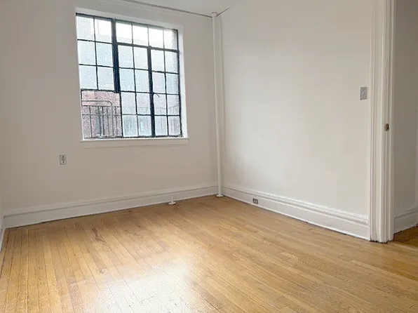 72 Barrow Street image 10 of 12