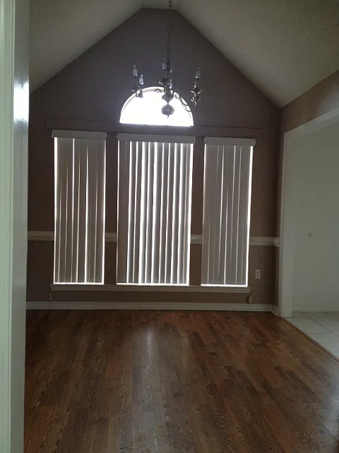 4 bed, 2.5 bath, 2200 sqft, $2,450 — Photo 2