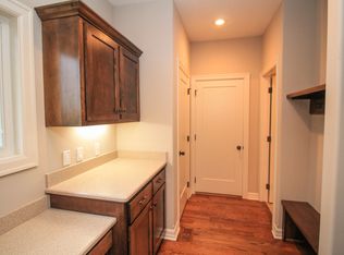 20108 Maple St, Gretna, NE 68028
