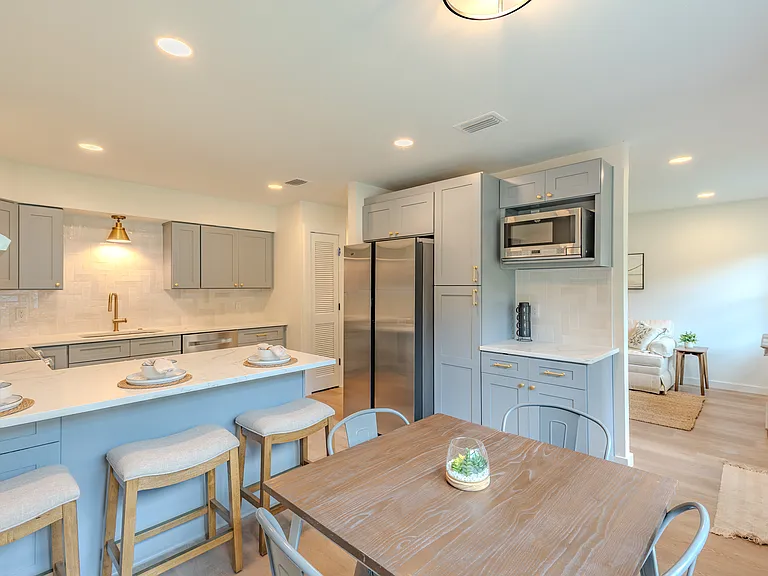 624 Vernon St — Photo 8
