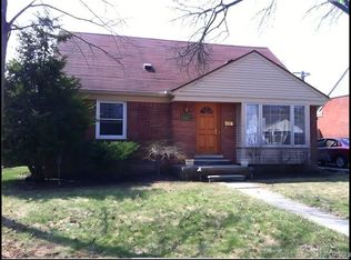 1680 Penistone Rd, Birmingham, MI 48009