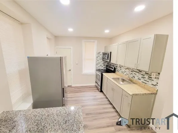 2538 N Gratz St, Philadelphia, PA 19132
