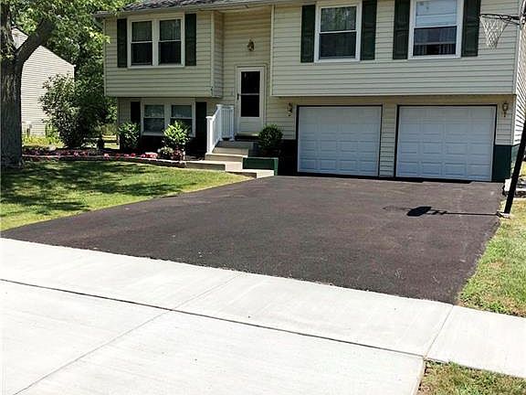 2nd image of 293 Tracey Ln