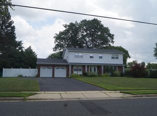 68 Bar Harbor Rd, Freehold, NJ 07728