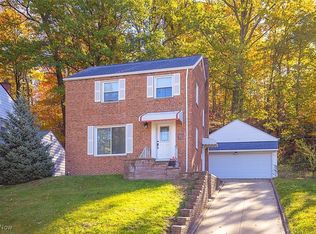 24690 Hawthorne Dr, Euclid, OH 44117