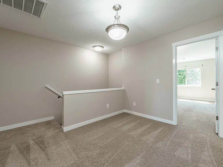 836 NE 109th Ct — Photo 17