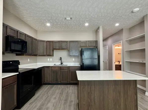 Embassy Apartments, 303 N 13th St #B7e6a9604, Rogers, AR 72756