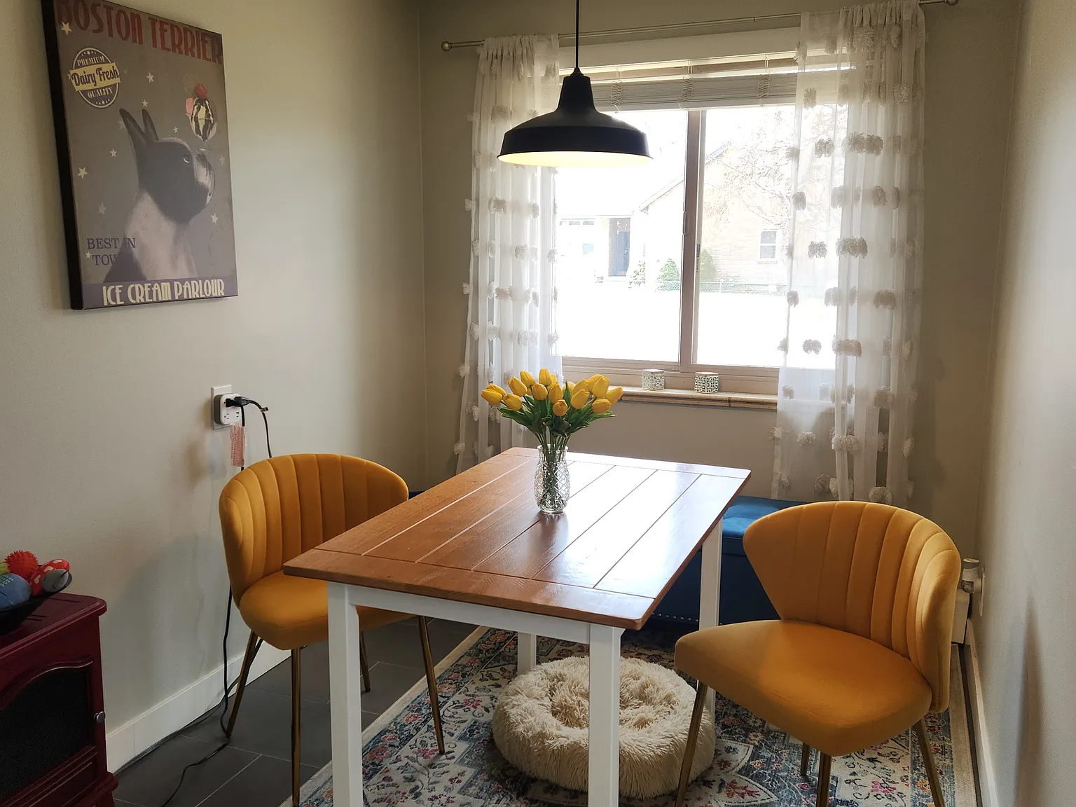 2 bed, 1000 sqft, $2,200 — Photo 3