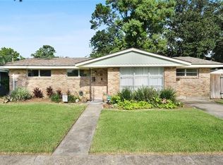 101 Roselyn Park Pl, New Orleans, LA 70131