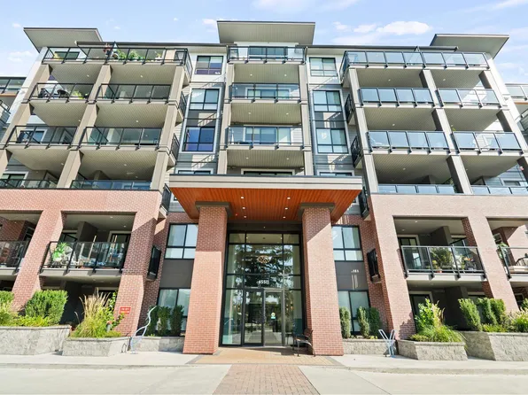 45511 Campus Dr #102, Chilliwack, BC V2R 6K8