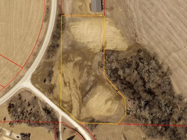 208 Coldwater Ave, Honey Creek, IA 51542