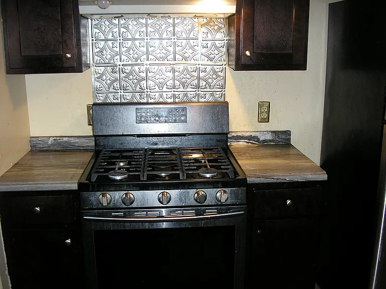804 W Town Ct — Photo 2