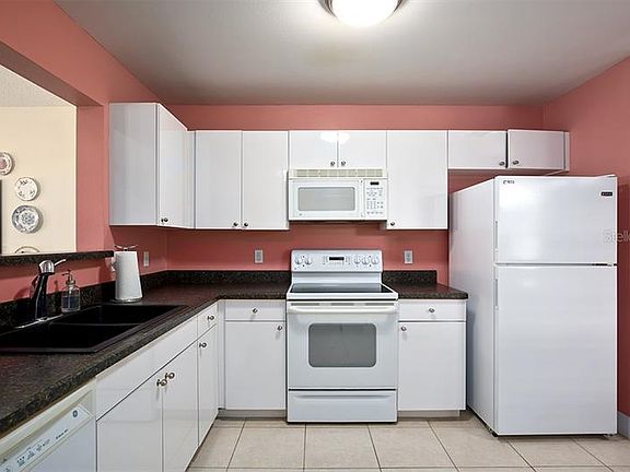 4th image of 665 Oak Haven Dr Unit 105
