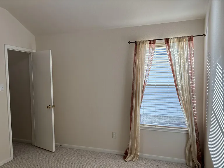 5514 Gatesprings Ln — Photo 17