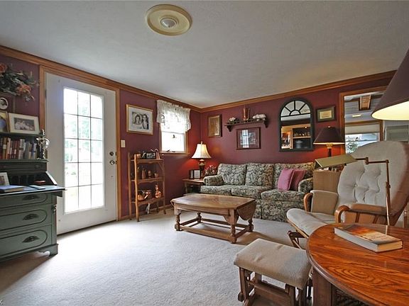 5th image of 664/17544 Pine Ct