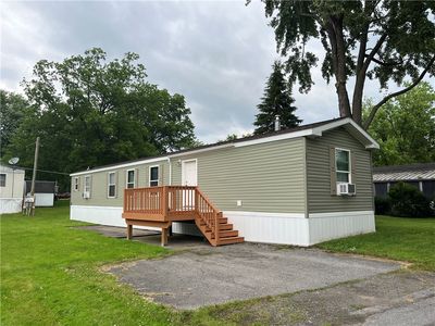 57 Northrup Ln, Farmington, NY, 14425