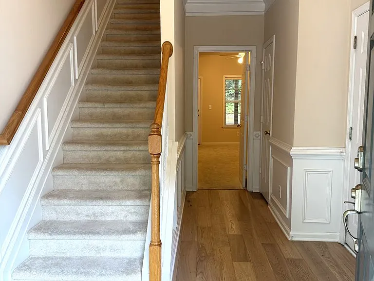 635 Coligny Ct — Photo 2