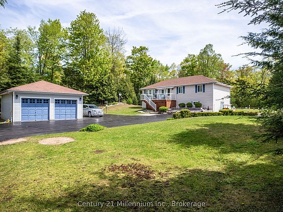 3rd image of 31 Hemlock Rd