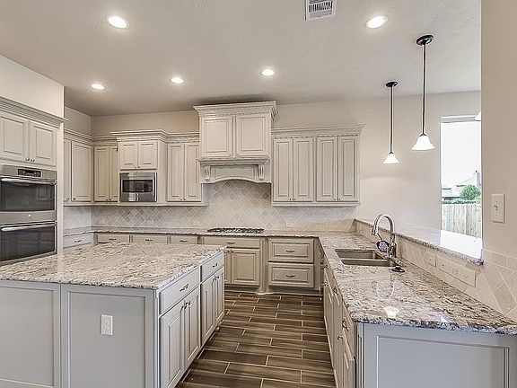 3rd image of 3039 Wolfberry Dr