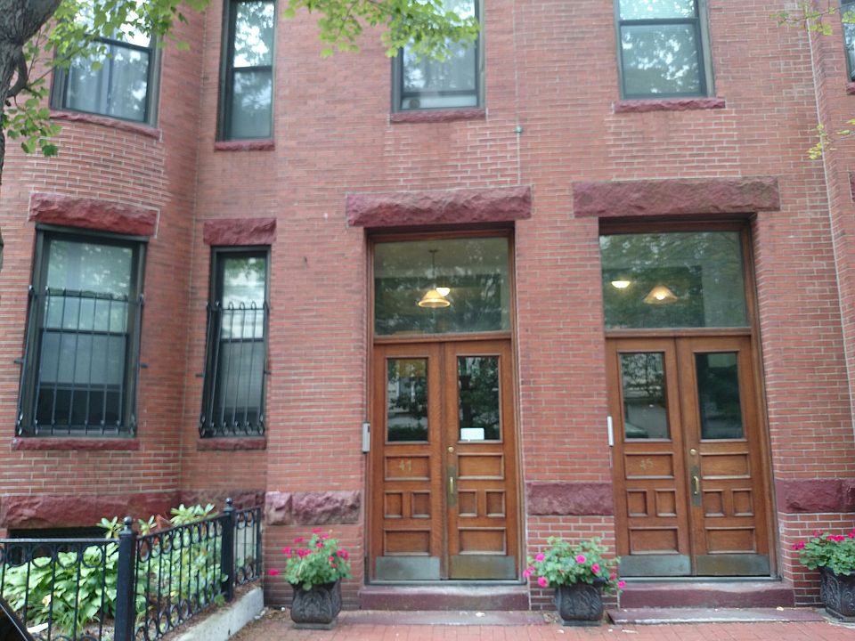2nd image of 47 E Concord St APT 2