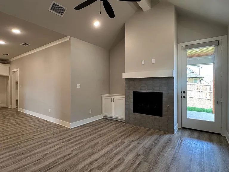 7110 Alexander Dr — Photo 21