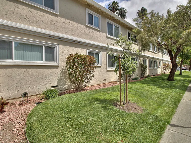 786 Reseda Dr #14 — Photo 14