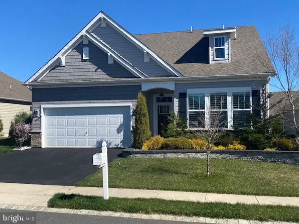 14 Raccoon Ln, Barnegat, NJ 08005