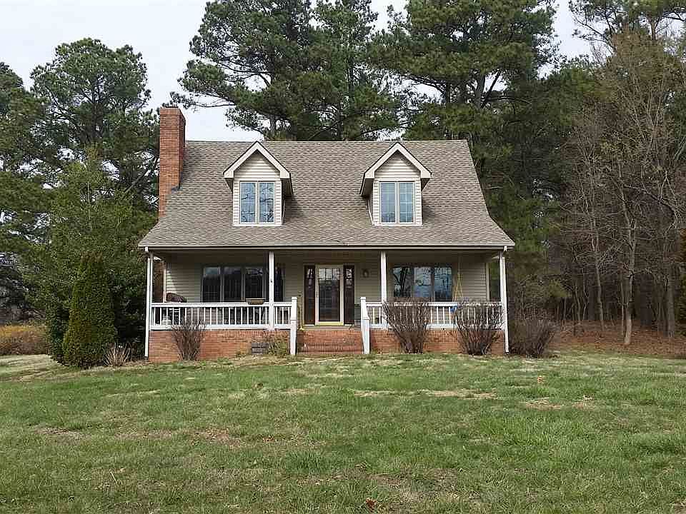 1st image of 400 Lakeview Dr