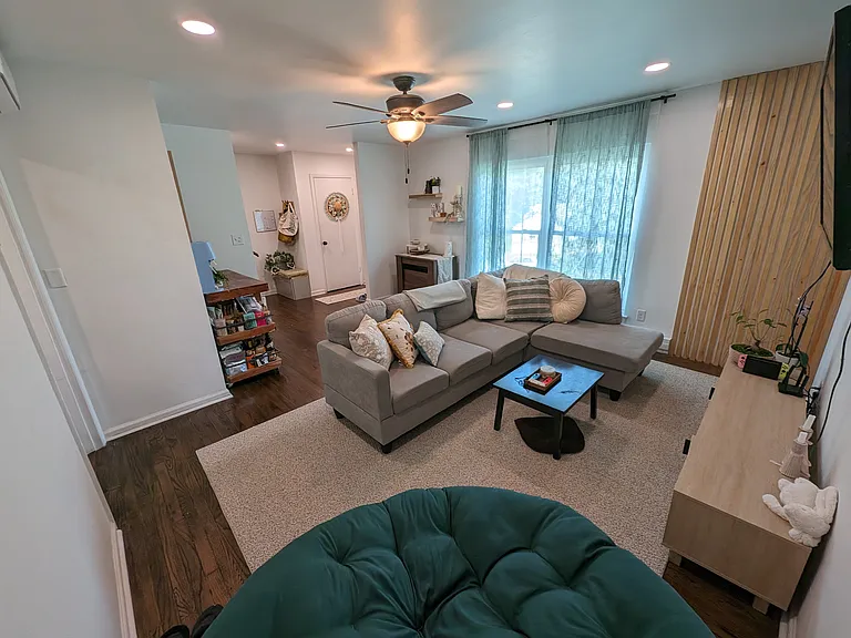 800 Ridge St — Photo 3
