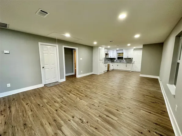 10210 Ashville Dr, Houston, TX 77051