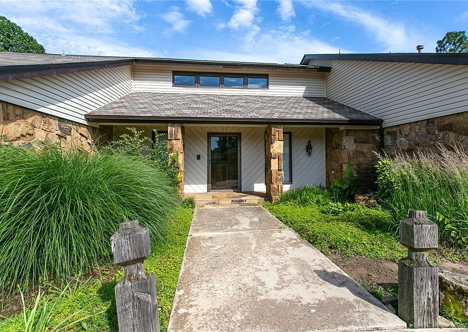 1st image of 2122 Bonnycastle Ln