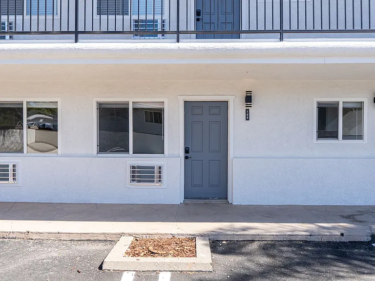 1622 Palm St - 2 Bedroom 2 Bath Fully Renovated: Move In Available Now | July 1st, 2026 Units Ava... — Photo 14