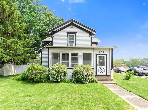 202 N Main St #1, Sandwich, IL 60548