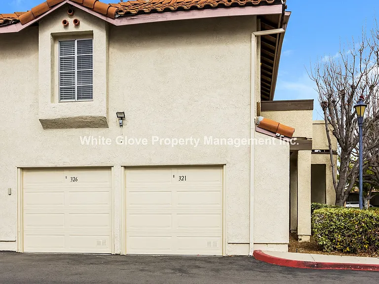 23321 La Crescenta #A — Photo 14