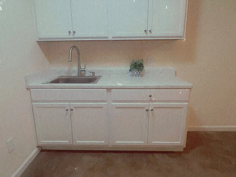 Kitchenette Area