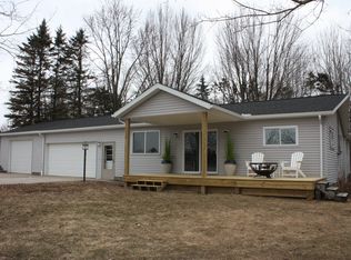 5434 S Eden Lake Rd, Custer, MI 49405