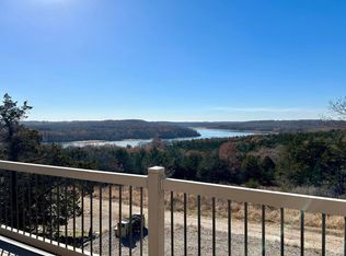 8 Cardinal Pt, Greenfield, MO 65661