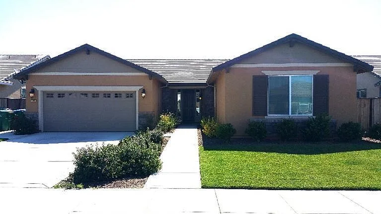 1800 Palermo Dr photo 1