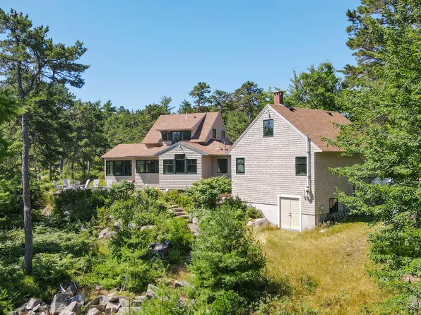 18 Pine Ledge Lane, Mount Desert, ME 04660