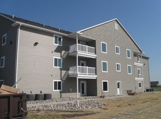 2875 36th Ave S APT 12, Grand Forks, ND 58201